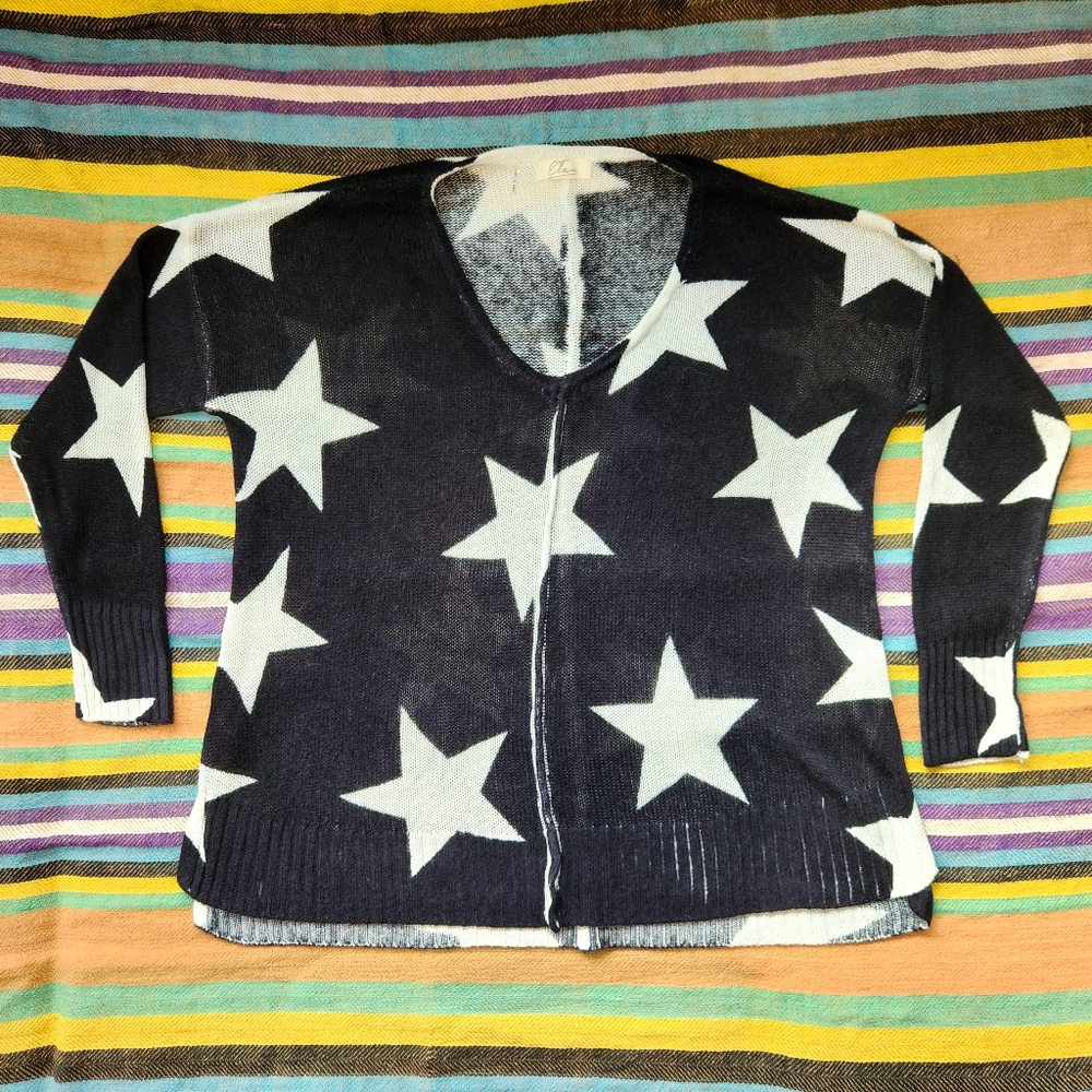 V-Neck Star Pattern Sweater